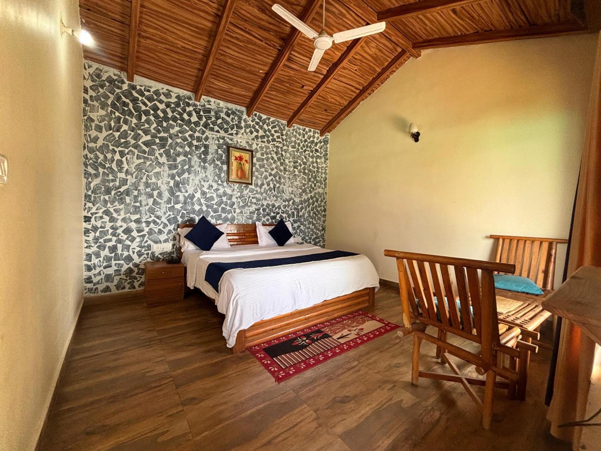 Pragati Resort & Restaurant- Eden Of Kumaon Bhowali Exterior photo